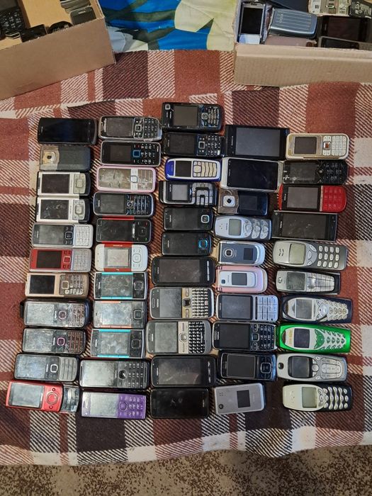 Продам разные телефоны