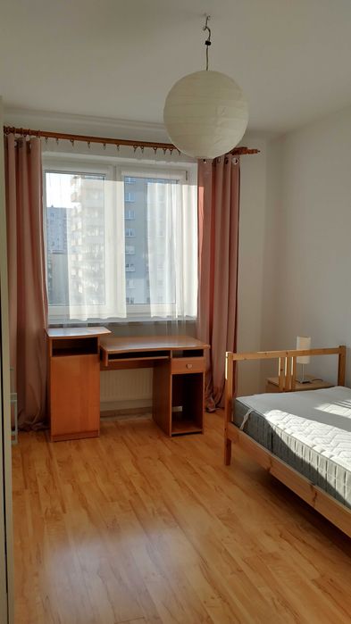 Pokój dla dziewczyny w 2-pokojowym mieszkaniu na osiedlu Ruczaj-Zaborze, tuż obok kampusu UJ i Zakrzówka. Od 10.07.2026