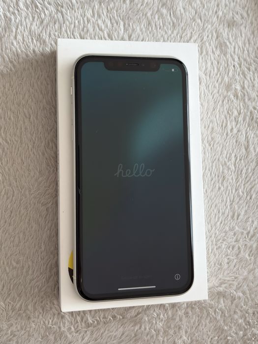 iPhone 11 64GB biały