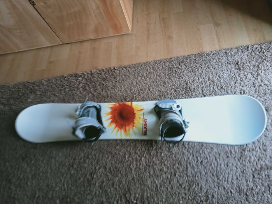 Сноуборд вживаний в доброму стані