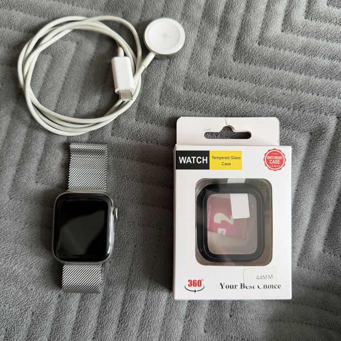 Apple Watch Series 6 44mm Silver Stainiess + bransoletą mediolańska