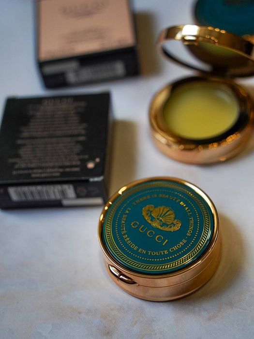 Бальзам для губ  multipurpose hydrating and nourishing balm