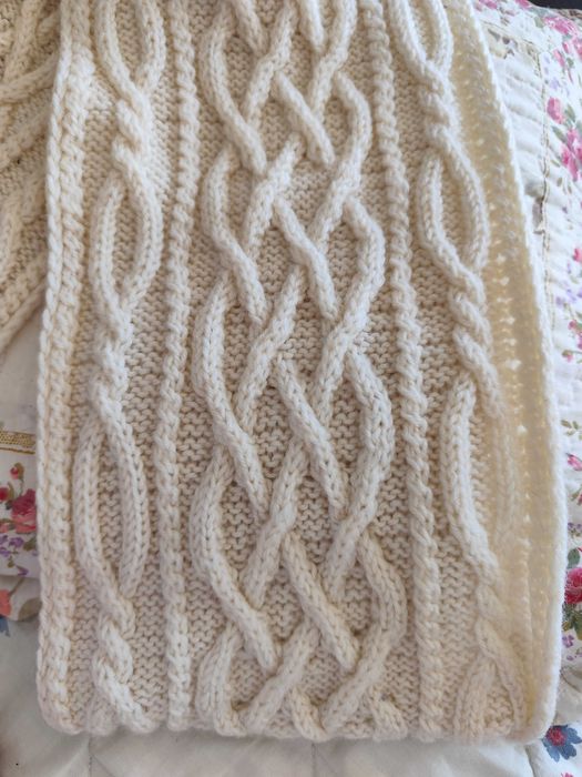 Теплый шерстяной вязаный шарф