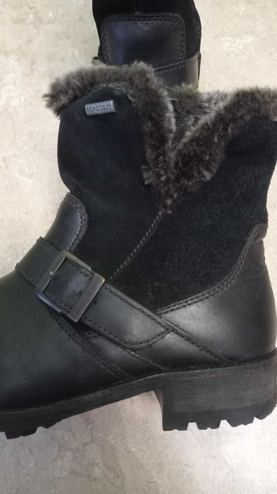 Ботинки зимние 39 размер