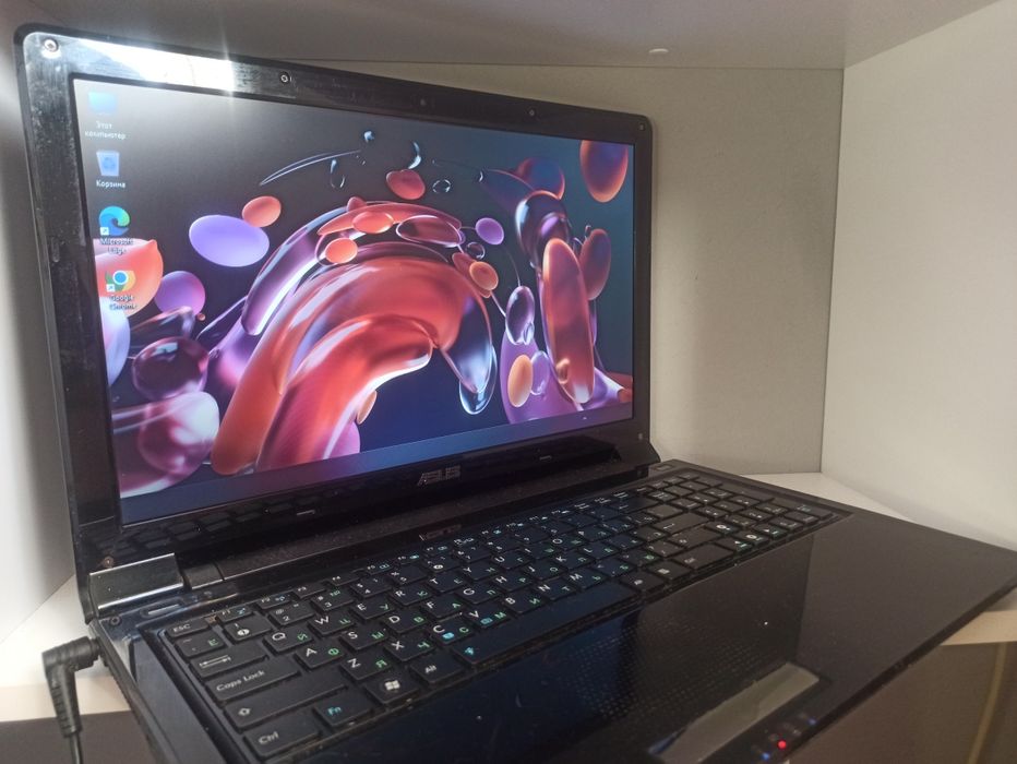 Ноутбук Asus UL50V