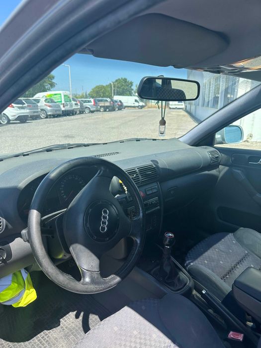 AUDI A3 1.6 2000