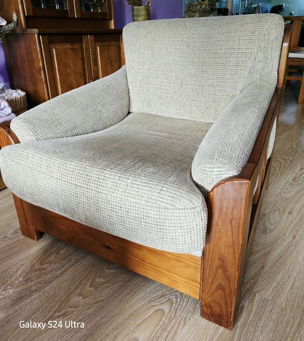Conjunto de sofás: 1 de 3 lugares e 2 caldeirões usados