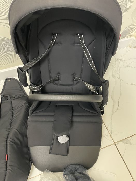 Продам коляску 2 в 1