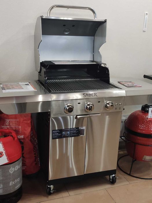 Грилі газові, вугільні, електричні, коптильні, аксесуари до грилів.