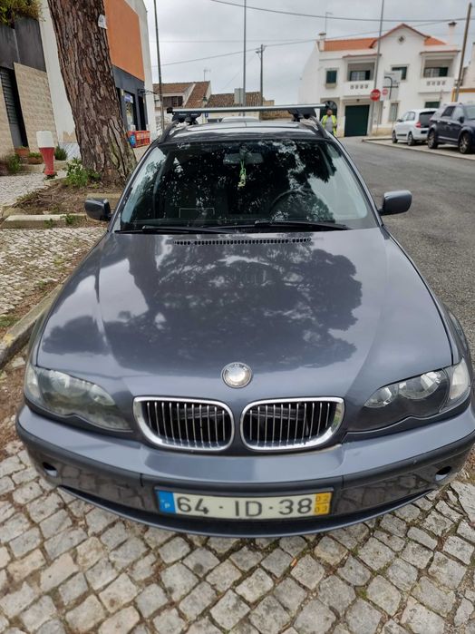 Bmw2002e 46 com 270 mil kilometro  como esta  a trabalhar muito bem tem  revisões em dias tem peneus novos ,carro precisa de alguns toqui na pintura.