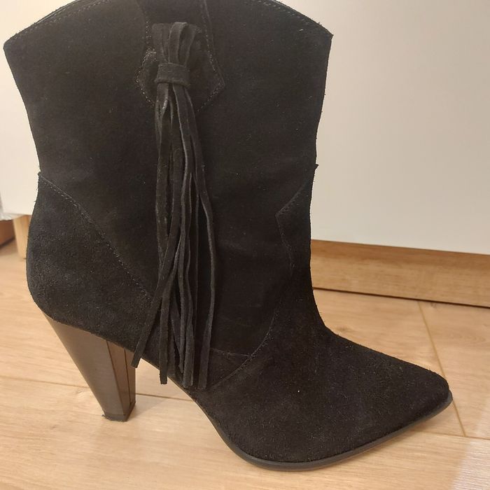 Botki zamszowe Gino Rossi