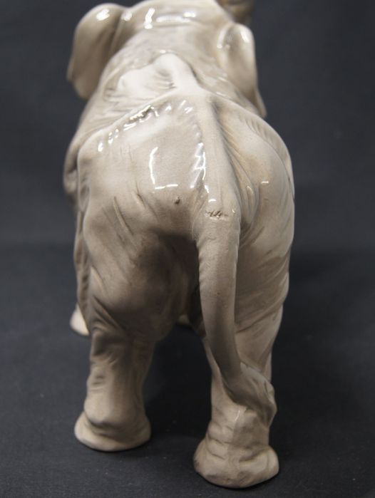 Porcelanowy słoń Sitzendorf duży
