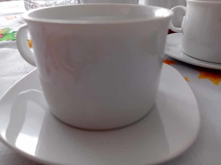Tanio Porcelanowe filiżanki Friesland i spodki Wan Wel plus 1 gratis
