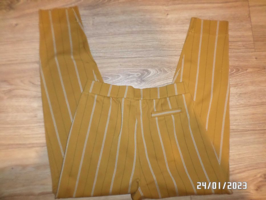 firmowe spodnie damskie -PULL&BEAR -XS/S