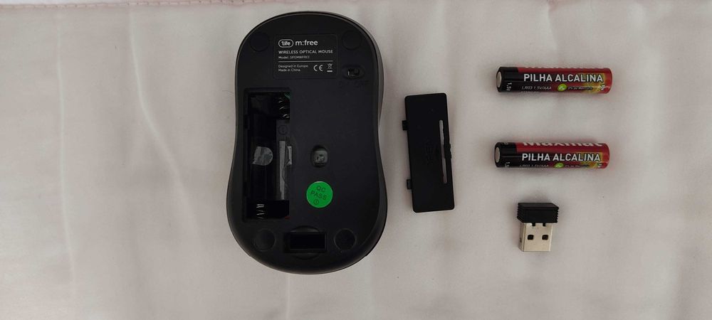 Wireless mouse, flawless operation.64752338130177121