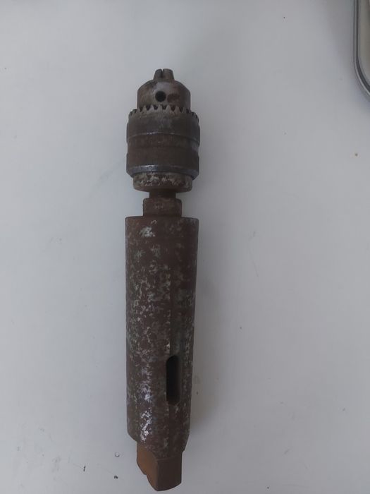 Токарные резцы// сверла,патрон///////////////////////////////