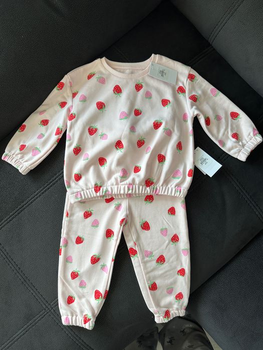 Fato de Treino Rosa Morangos (18-24 M) Novo