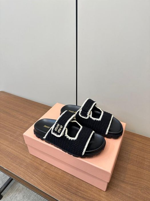 Klapki Miu Miu black