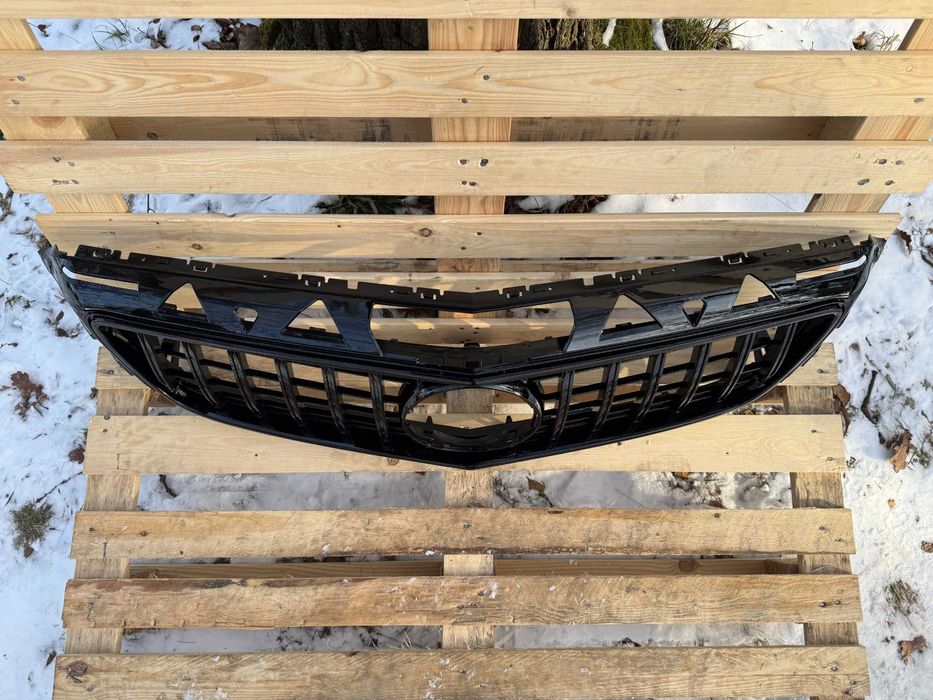 Grill Atrapa Mercedes W218 CLS-Class 11-14 Styl GT BLACK