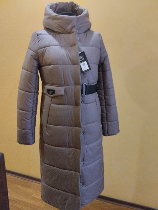 Пуховики зимові,