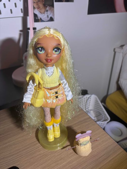 Rainbow High Sunny Madison Winter Wonderland Lalka Modowa