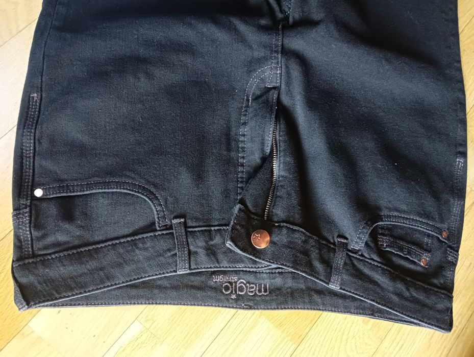 Super Spodnie jeansowe Marks & Spencer M/L jeansy z elastanem pas 95 c