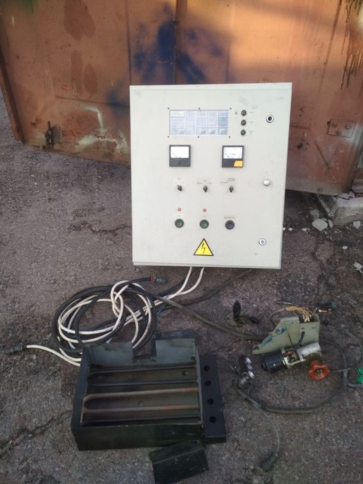 Пульт шкаф  управления дизельной электростанцией самозапуск,ШУ ДЭС,АВР