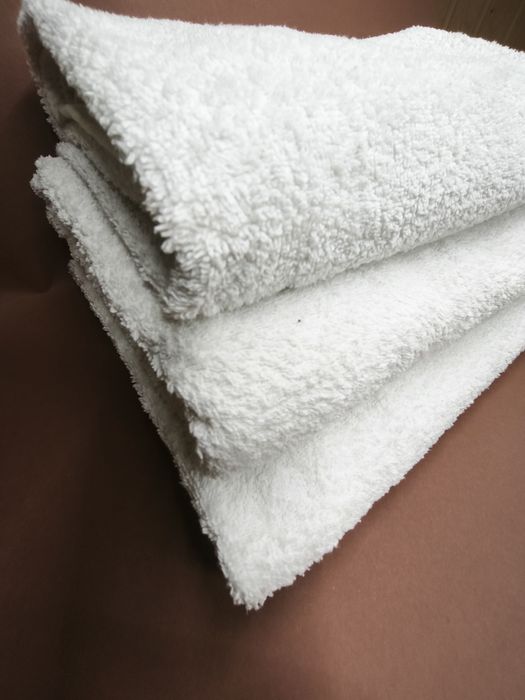 Білі банні рушники