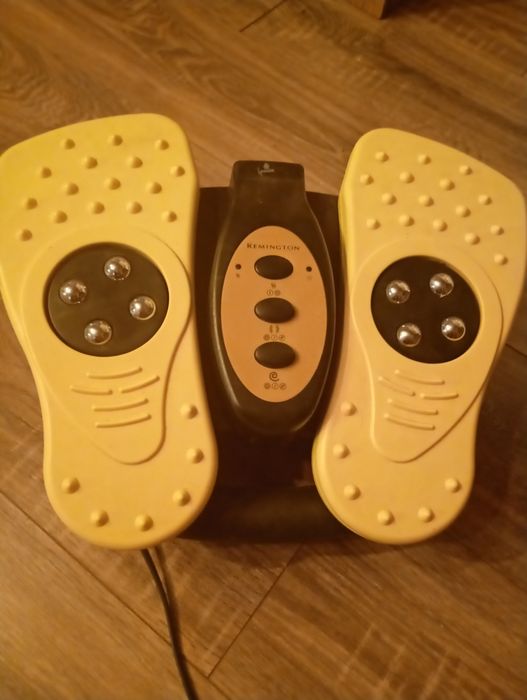 Продам масажер для ніг Remington