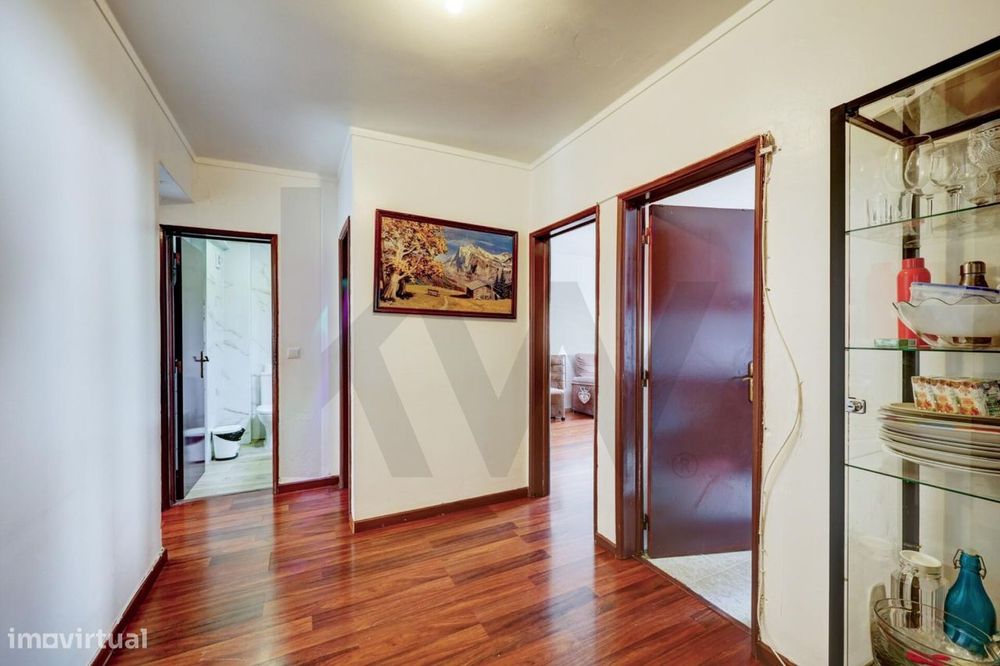 Apartamento T2 em Alverca com Ar Condicionado – Pronto a Habitar