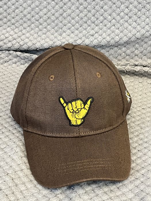 Brązowa czapka ARA Shaka Hand vintage retro streetwear regulowana One Size