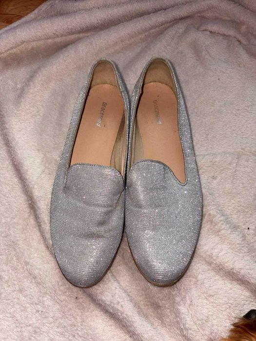 Buty damskie srebrne