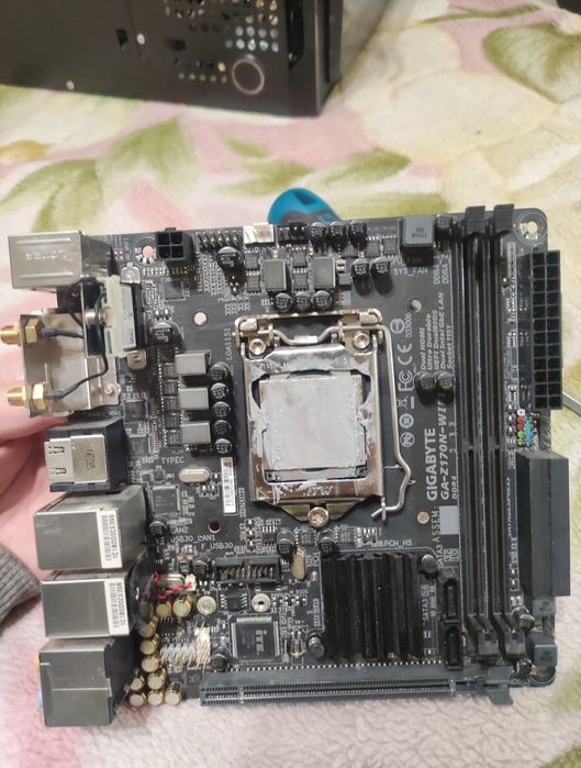 Xeon e2276m 1151 сокет