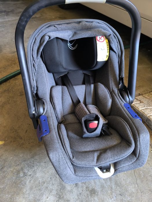 Carrinho + ovo+ base isofix Jané