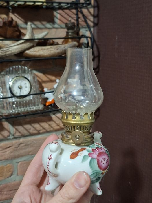 Вінтажна гасова лампа