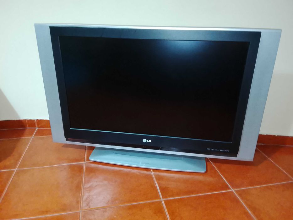LG televisão cinzenta