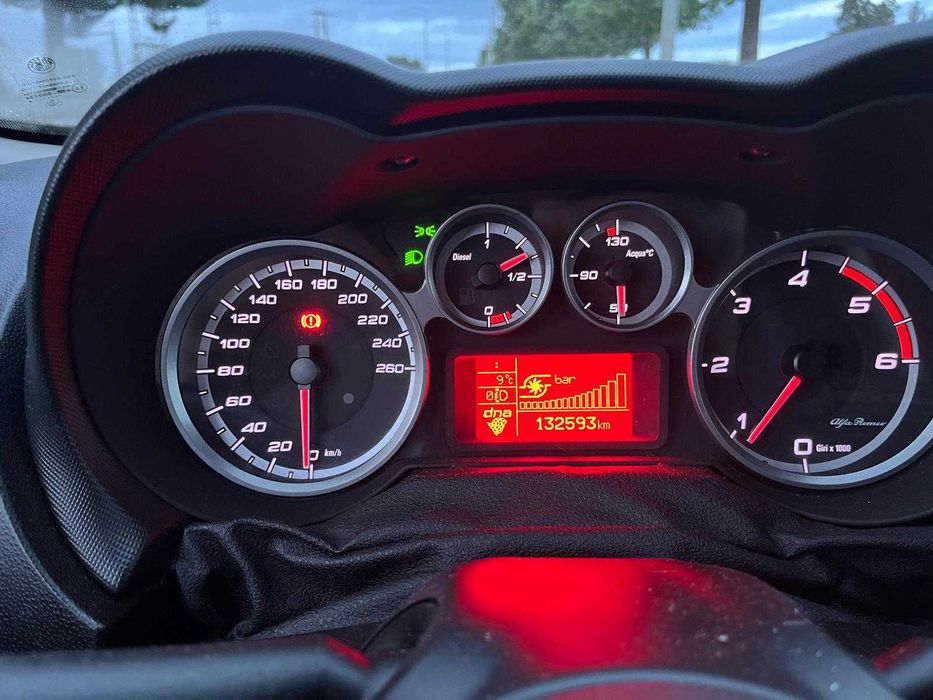 Mito 1.3 JTDM vermelho Alfa 2018