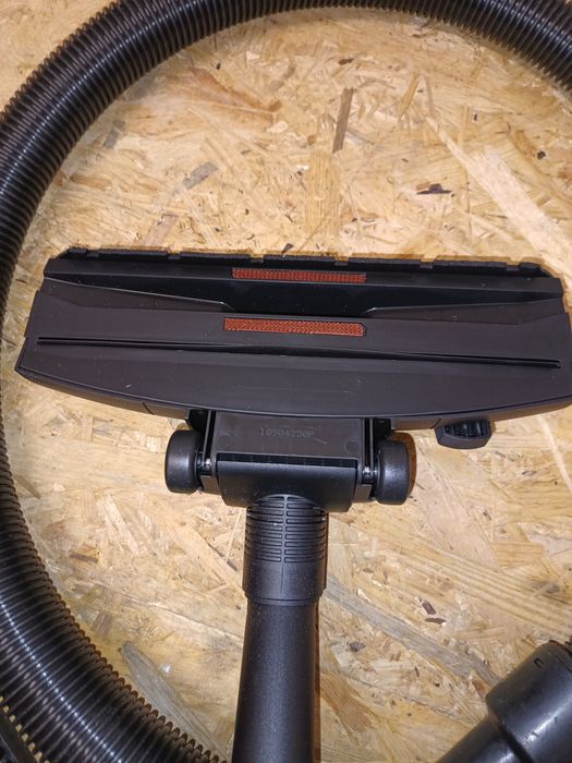 Odkurzacz Numatic Henry XL Plus 620W 15L