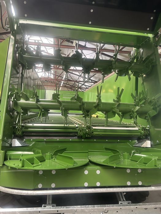 Розкидач органіки BERGMANN