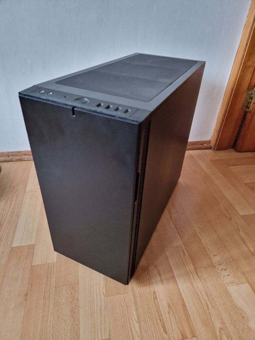 Корпус FRACTAL DESIGN два кулера шумоізоляція 8дисків