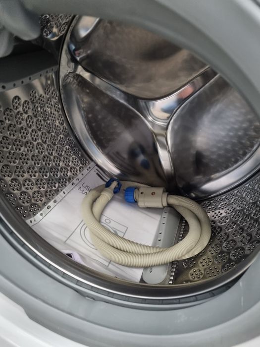 Pralka AEG L8FE74488 funkcja pary Lavamat okoMix ProSteam ProSense