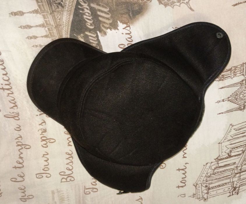 Зимняя кепка с ушами