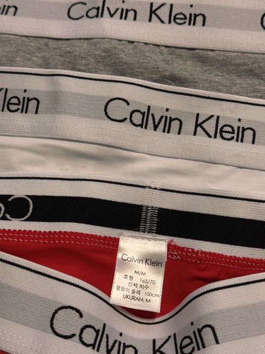 Stringi Calvin Klein