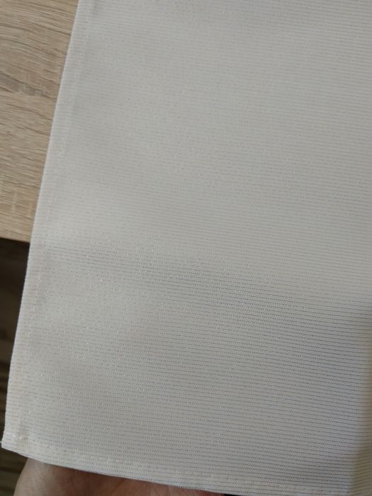 Biały bieżnik z złota taśmą 51,5x97,5