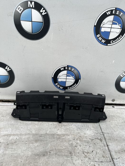 Направляюча заднього бампера bmw x7 g07
