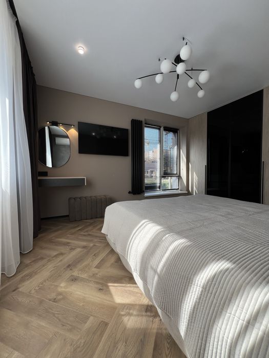 Вишукана та авторська 3-кімнатна квартира в центрі міста