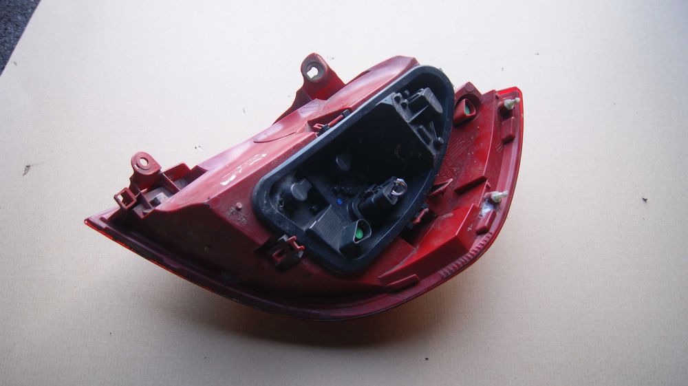 Lampy Renault Clio III Tył