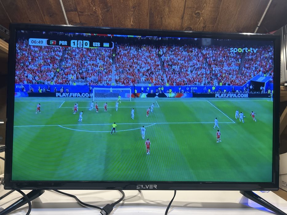 TV Silver 32p HD