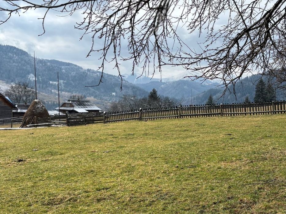 Продам ділянку село Красник 27 соток.