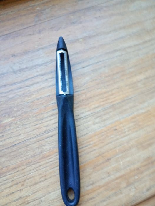 Nożyk, nóż,obieraczki Victorinox